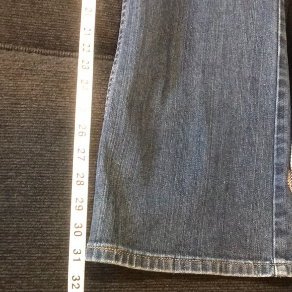 Levi's Signature Low Slim Bootcut 5 Pocket Medium Wash Denim Jeans-Size 11 - Picture 10 of 11